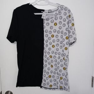 Perfectly perfect Split Media Short Sleeve Smiley Face/Black Ribbed Blouse 2X